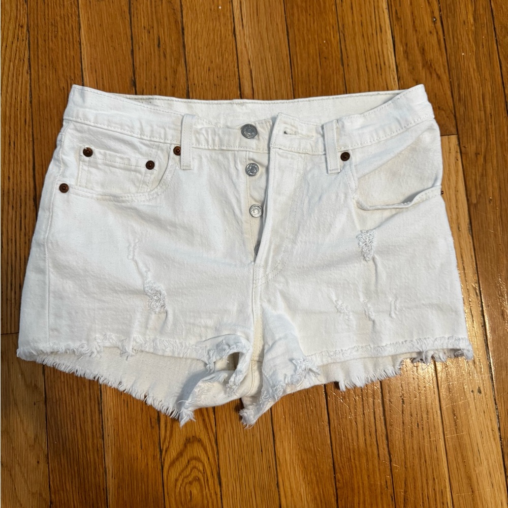 Levi’s White Distressed Women Shorts